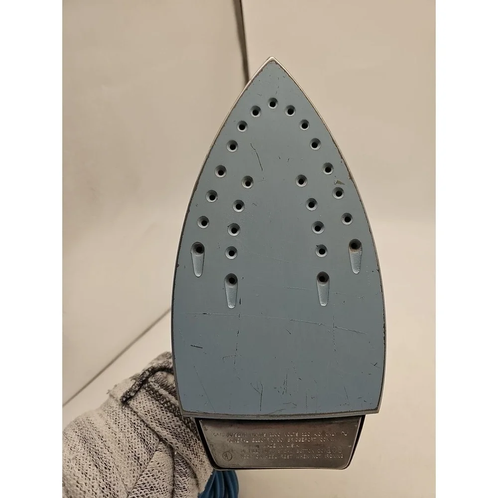 GE Electric Steam And Spray Dry Iron 701 VTG Made In America